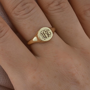 14k Gold Signet Ring-Personalized Monogram Ring-Letter Ring-Initial Ring-Engraved Ring-Womens  Ring-JX06