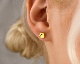 Paw Print Stud Earrings, Tiny Dog Paw Earrings, Cat Paw Jewelry, Pet Lover Gift, Minimalist Animal Earrings, Cute Gold Studs