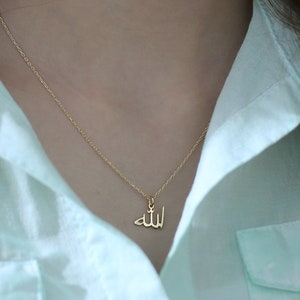 Allah Medallion Necklace 2024 favors