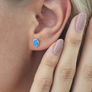 Opal Stud Earrings,14k Gold Earrings,Dainty Opal Earrings.Minimalist Errings, Real Opal Earrings,JX66