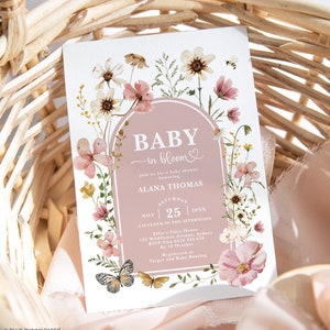 Wildflower Baby in Bloom Invitation Muted Blush Boho Baby Shower Inviter Fleurs de jardin Papillons MODÈLE MODIFIABLE Télécharger FLO32