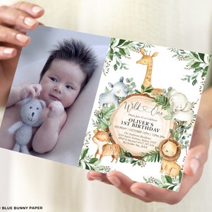 Invitación de 1er cumpleaños de Wild One, invitación a fiesta de Safari, descarga imprimible de animales de la selva verde, plantilla editable, Corjl, JUN12
