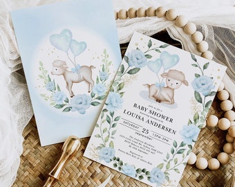 Puede incluir: Una invitación a una baby shower con un diseño acuarela azul y blanco que presenta un cordero sosteniendo globos azules en forma de corazón. El texto de la invitación dice "Únete a nosotros para una Baby Shower en honor a la futura mamá Louisa Andersen Sábado 25 Septiembre 12PM-2PM".