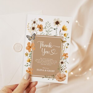 Cartão de agradecimento editável de flores silvestres de outono, lembrancinhas de festa de jardim de primeiro aniversário Boho Terracotta, modelo floral Wild One, download instantâneo, FLO32
