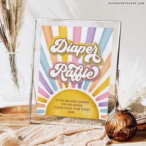 Mädchen Sonnenschein Baby Shower Windel Verlosung Zeichen Hier kommt die Sonne Baby Shower Retro Groovy Pastell Regenbogen Dekorationen Sofort Download SN2
