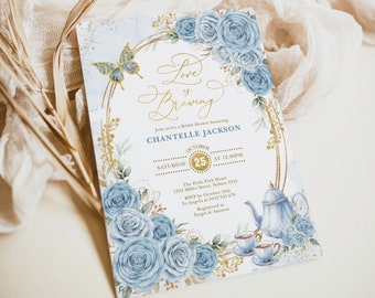 Love is Brewing Invitación Plantilla de invitación a fiesta de té con diseño floral azul polvoriento y mariposas doradas y azules PLANTILLA EDITABLE FLO45