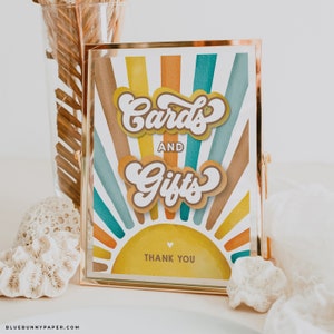 Carte di compleanno e regali del sole Iscriviti Here Comes the Sun Baby Shower Decor Boho Sunshine Party Retro Hippie Stampabile Download immediato SN1