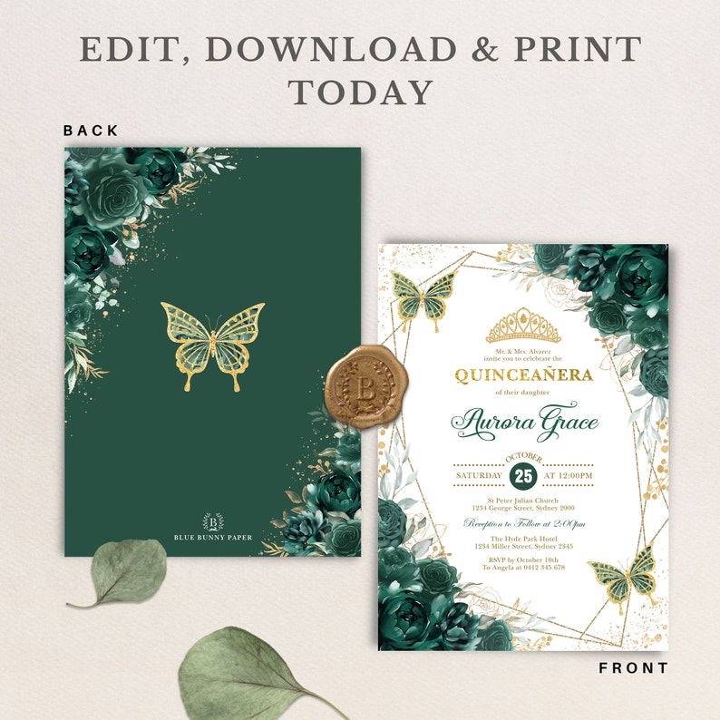 K&ouml;nnte beinhalten: Eine Quincea&ntilde;era-Einladung mit einem goldenen geometrischen Rahmen und gr&uuml;nen floralen Akzenten. Der Text lautet "Quincea&ntilde;era" und "Aurora Grace". Das Datum ist der 25. Oktober.