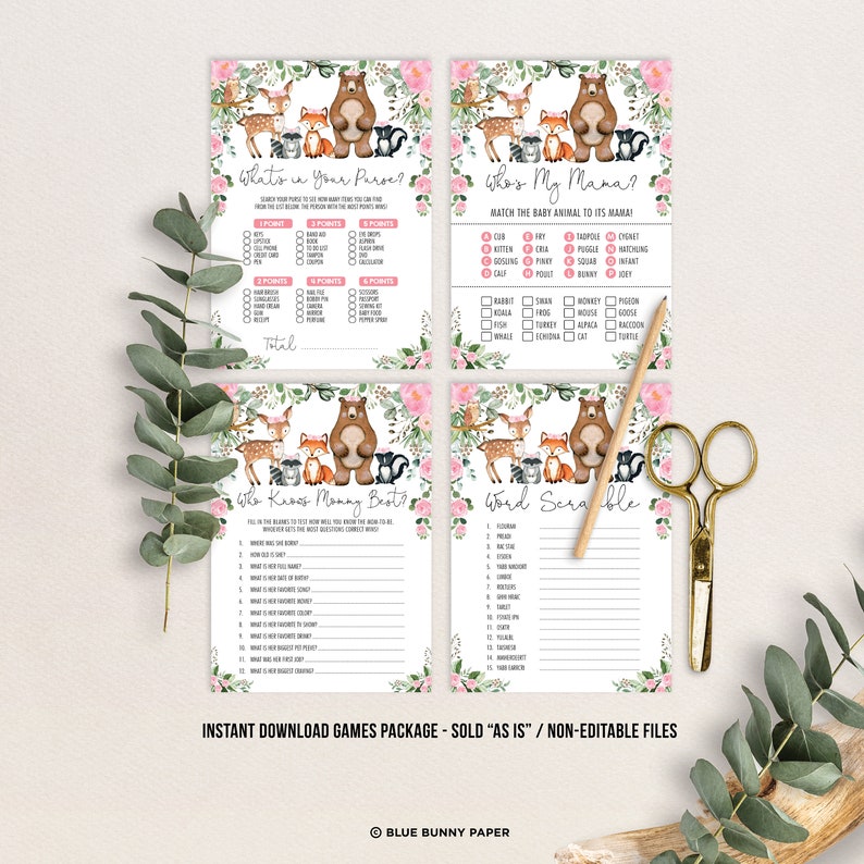 Op de afbeelding: Een set van vier printbare babyshower-spellen met bosdieren. De spellen omvatten "What's in Your Purse?", "Who's My Mama?", "Who Knows Mommy Best?" en "Word Scramble".