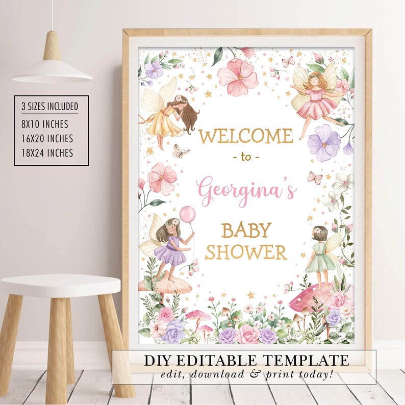 Pu&ograve; includere: Un cartello di benvenuto per un baby shower a tema fata, da stampare. Il cartello presenta uno sfondo bianco con un bordo dorato e un testo che dice "Benvenuti al baby shower di Georgina". Il cartello &egrave; decorato con fiori rosa e viola, farfalle e fate.