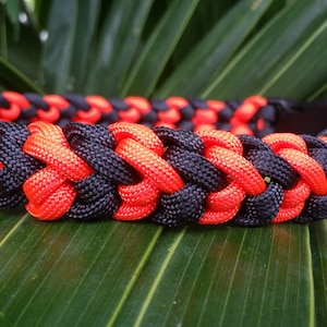 Paracord Dog Collar, Custom Paracord Dog Collar, Cute Paracord Dog Collar, Handmade Paracord Dog Collar, Braided Paracord Dog Collar, Dog