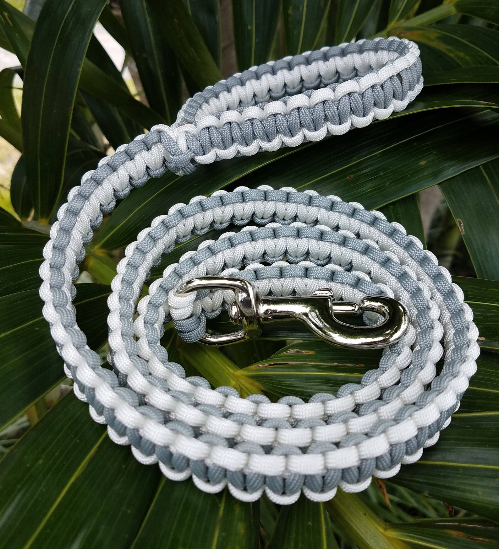 Gray and White Paracord Dog Leash Gray Dog Leashes Dog Lead Etsy