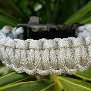 Paracord Survival Bracelet, Paracord Bracelet, Survival Bracelet, Paracord, Tactical Bracelet, Paracord Flint, Whistle, Survival Paracord image 3