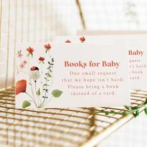 Lieveheersbeestjesboeken voor babykaarten | Een kleine dame is onderweg | Afdrukbare insteekkaarten voor uitnodigingen | Douche met lieveheersbeestje | Boekaanvraagkaart