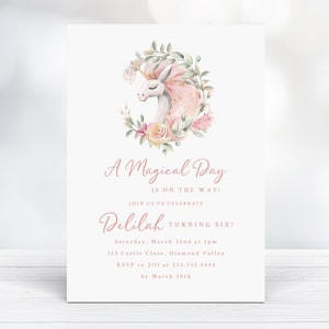 Verjaardagsuitnodiging roze bloemen eenhoorn - afdrukbare of digitale uitnodiging - uitnodiging feest eenhoorn - er komt een magische dag aan