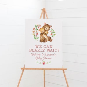 Placa de boas-vindas para chá de bebê de urso - Podemos esperar - Decoração para chá de bebê de frutas vermelhas - Decorações para chá de bebê de menina - Chá de bebê de menina Woodland