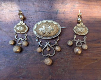 Victorian Dangle Earrings And Brooch Parure Set