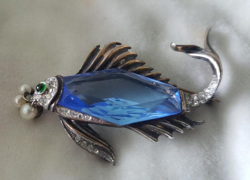 Trifari bird brooch - Etsy 日本