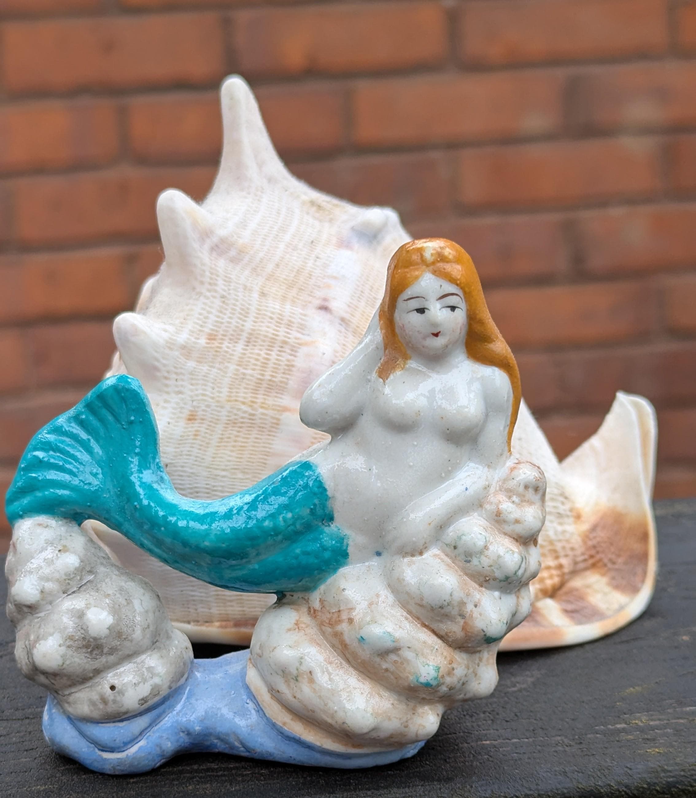 貝殻の上に横たわるヴィンテージの人魚の置物 - Etsy 日本