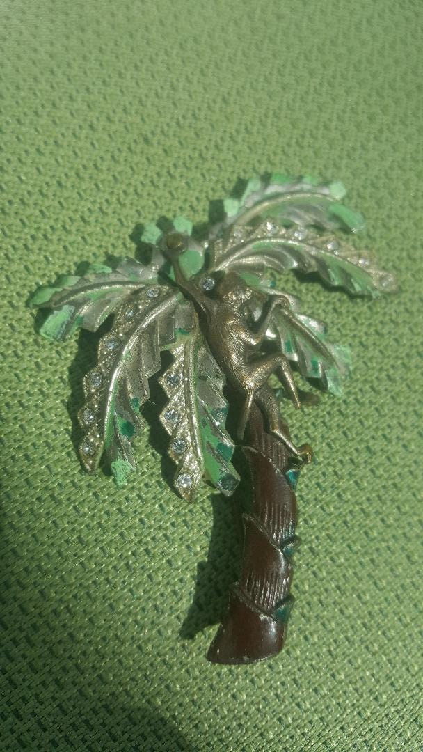 Vintage Palm Tree Brooch Pin Green Crystals Beach Jewelry Yellow