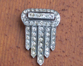 Little Art Deco Dress Clip