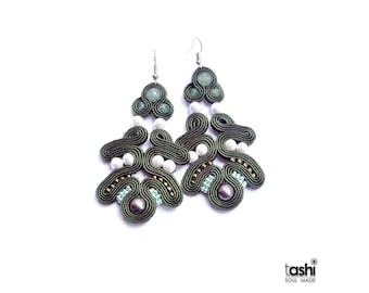 Hand made soutache Earrings with natural white pearls