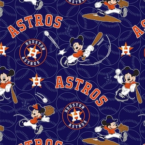 Heres a cool Mickey Astros statue at Astro Stadium : r/disney