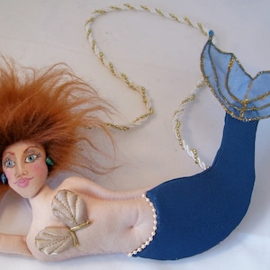 LL513E - Mermaid Neck Bag PDF
