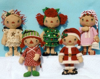 HH312E - Christmas Gathering Girls