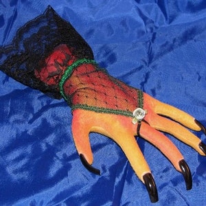 JZ102E – Severed Hand Pincushion Pattern - Life-Size Hand Cloth Sewing Pattern – PDF Download Doll Making Pattern