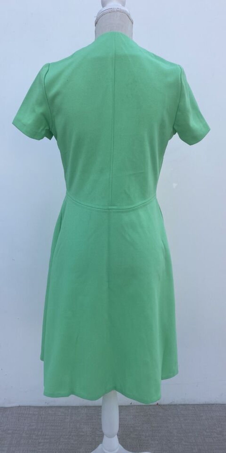 Vintage 60s 70s Knit Green Dress Mod Secretary Groovy M Button Retro image 7