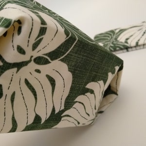 4.5 x 3 x 2.5 Collapsible Fabric Basket / Monstera Leaves in Green image 3