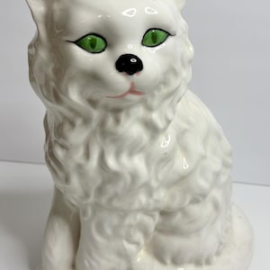 Vintage weiße Keramik Katzenstatue MCM Green Eyes