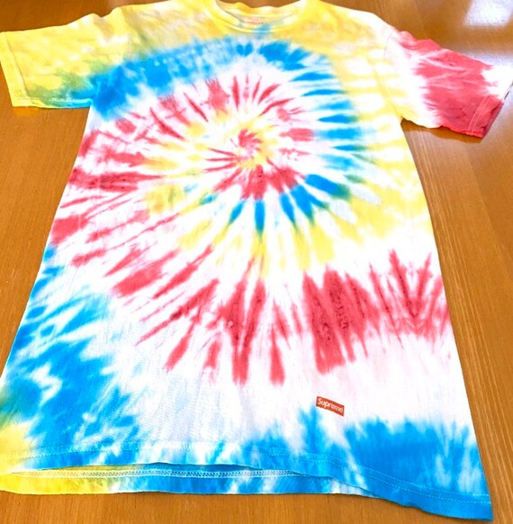 supreme tie dye shirt