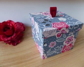 Jewelry Box, Jewelry storage, Box with lid, cube box,  box with lid, dark red, grey, flowers
