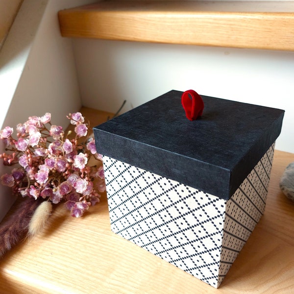 Boîte à bijoux Népal, boîte à bijoux cube, boîte avec couvercle, rouge noir