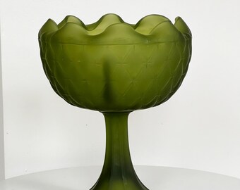Plato para dulces o compotera de cristal satinado esmerilado verde aguacate de Vintage Indiana Glass Company.