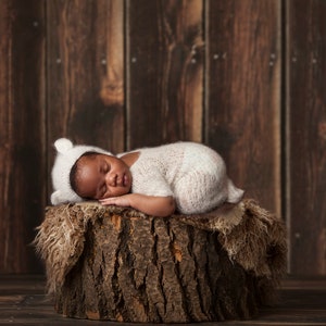 Newborn Digital Prop (Tree Stump with neutral layers. Reclaimed warm wood.  Digital Backdrop)