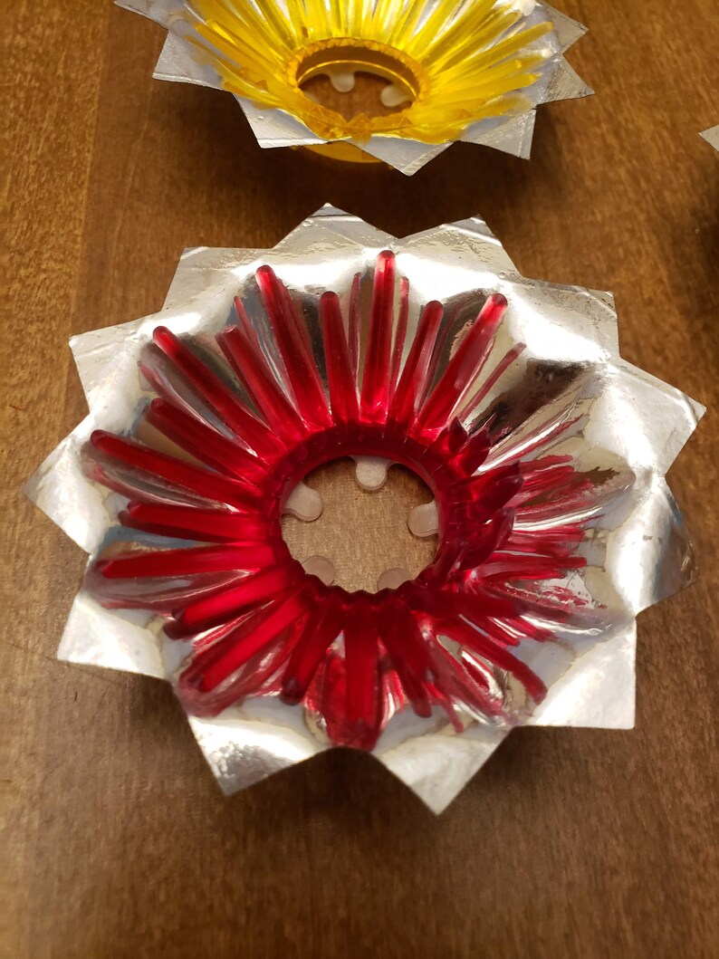Christmas Light Bulb Reflectors, 3 Flowershaped Aluminum Foil With