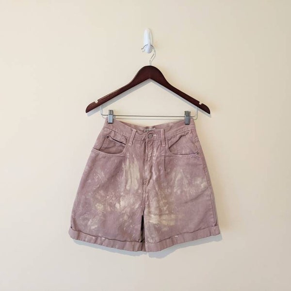 Vintage 90s Lilac Acid Wash Highwaisted Denim Shorts