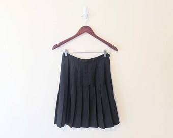 Vintage 90s Pleated Schoolgirl Mini Skirt