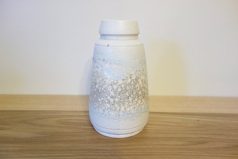 Designer Sample Sale Contemporary Craft Ceramic Vase Beachy Minimalist Blue /& White Textured Vase