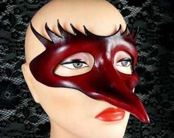 Handcrafted Red/Black Leather Mask - Zanni