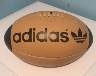 Very rare! Vintage Ball Rugby world cup New Zealand 80s HTF Adidas! New!