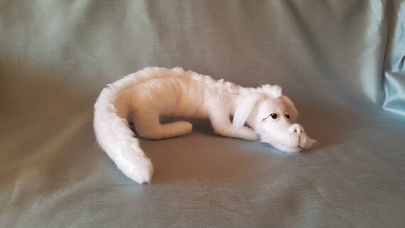 peluche falkor