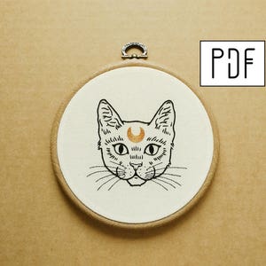 Digital PDF pattern - Crescent Moon Cat Hand Embroidery Pattern (PDF modern embroidery pattern)