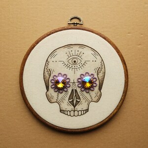 Flower Eye Skull Embroidery Hoop Art: Modern Wall Decor