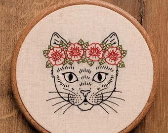 トラ猫の刺繍パターン PDF 花冠フープアート 手刺繍 猫の肖像画 初心者
