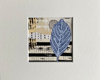 Collage original de feuilles, impression botanique, art de l'arbre bleu, peinture mixte, petit art monté, cadeau d'anniversaire, 9x9, 23 x 23 cm, Moosart