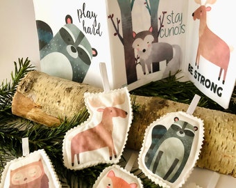 Box DECO Animaux de la forêt pour enfant, contient des décorations pour sapin de Noël ou guirlande et et un livret